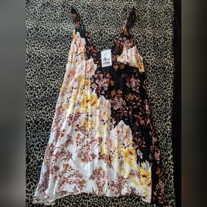 Flutter Sleeve Black Combo Tunic